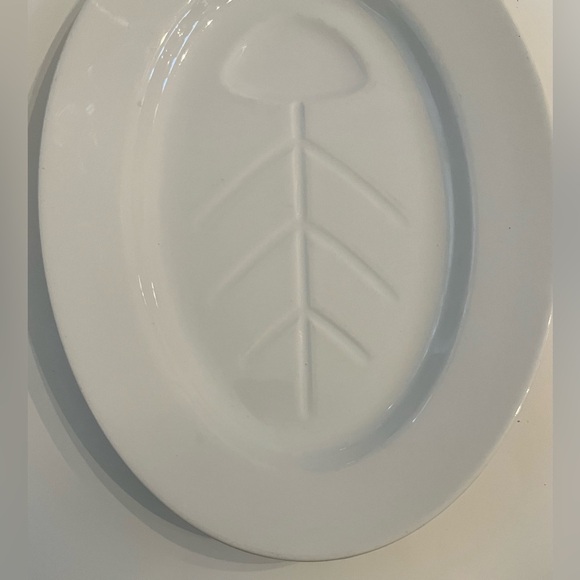 Ideal Ironstone Ware Ide Bros. Japan White Oval Plate with fish design-vintage - Picture 2 of 8